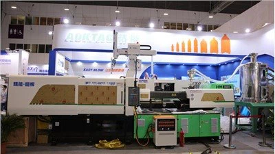 Машина за дување флаша за воду